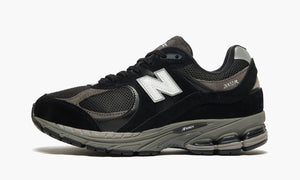 New Balance 2002R "Black Dark Grey White" - M2002RR1 | Arcastore