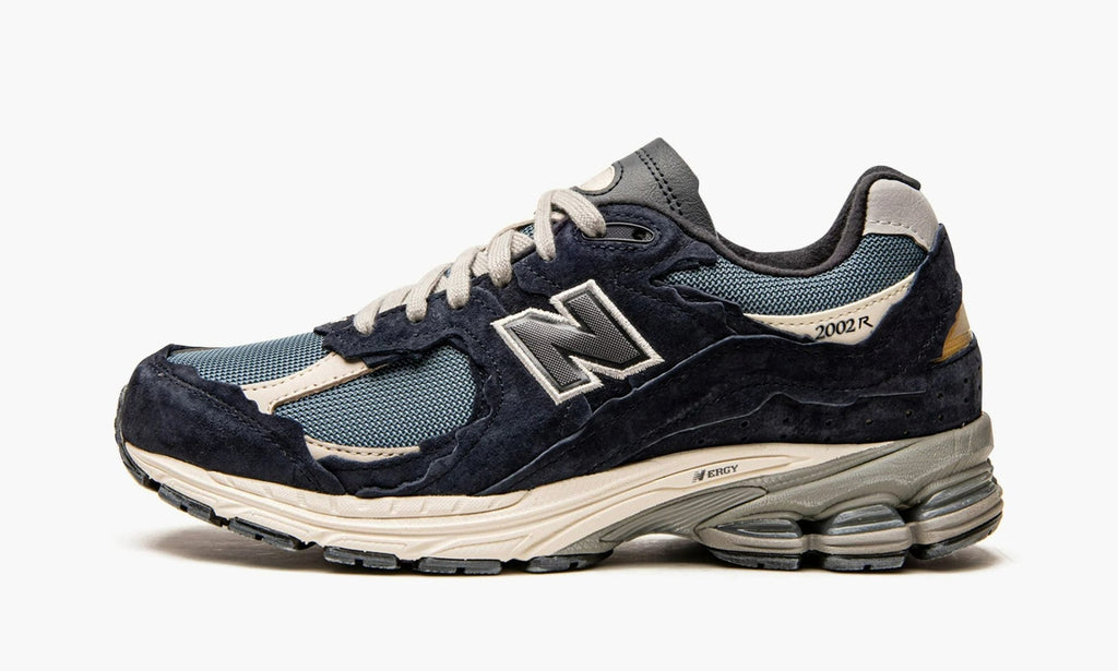 New Balance 2002R Protection Pack Dark Navy - M2002RDF | Arcastore