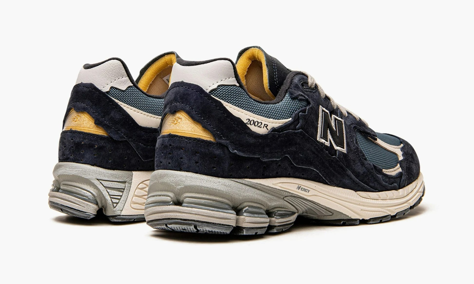 New Balance 2002R Protection Pack Dark Navy - M2002RDF | Arcastore