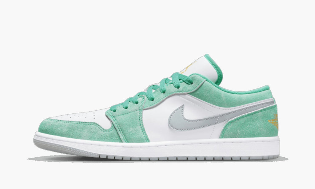 Air Jordan 1 Low SE "New Emerald" - DN3705 301 | Arcastore