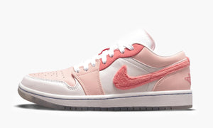 Air Jordan 1 Low SE WMNS "Mighty Swooshers Pink" - DM5443 666 | Arcastore