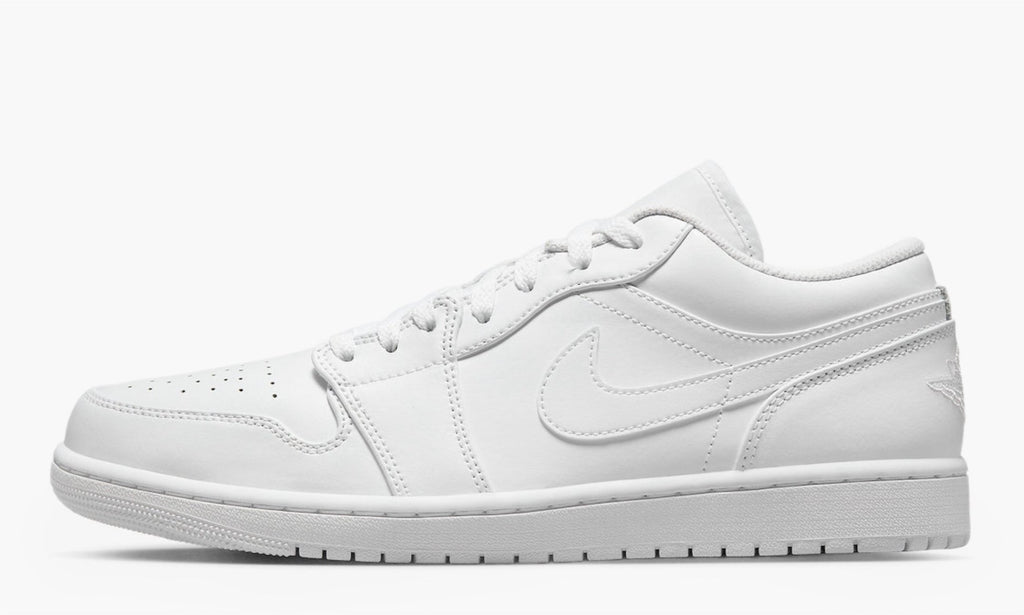 Air Jordan 1 Low "Triple White 2022" - 553558 136 | Arcastore