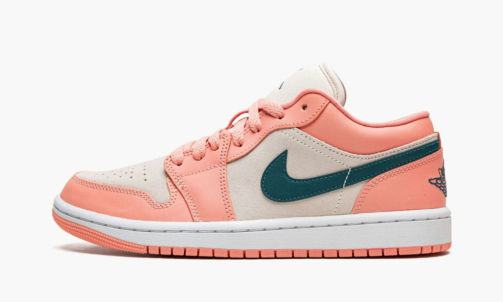 Air Jordan 1 Low WMNS "Light Madder Root" - DC0774 800 | Arcastore