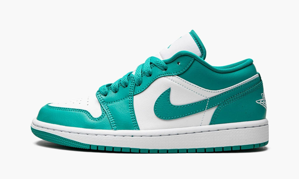 Air Jordan 1 Low WMNS "New Emerald" - DC0774 132 | Arcastore