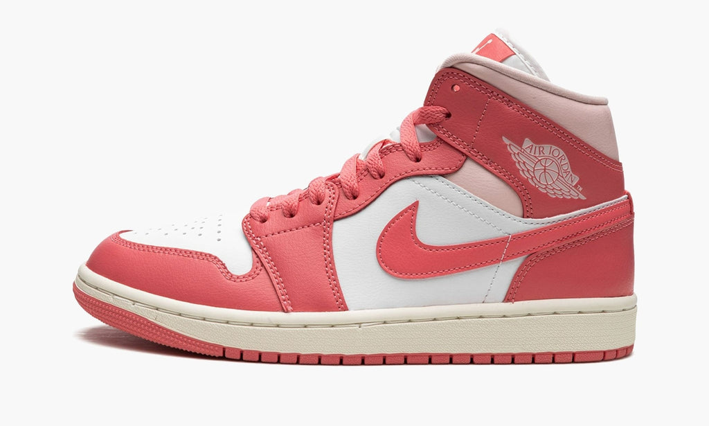 Air Jordan 1 Mid WMNS "Strawberries and Cream" - BQ6472 186 | Arcastore
