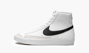 Blazer Mid 77 WMNS "White Black" - CZ1055 100 | Arcastore