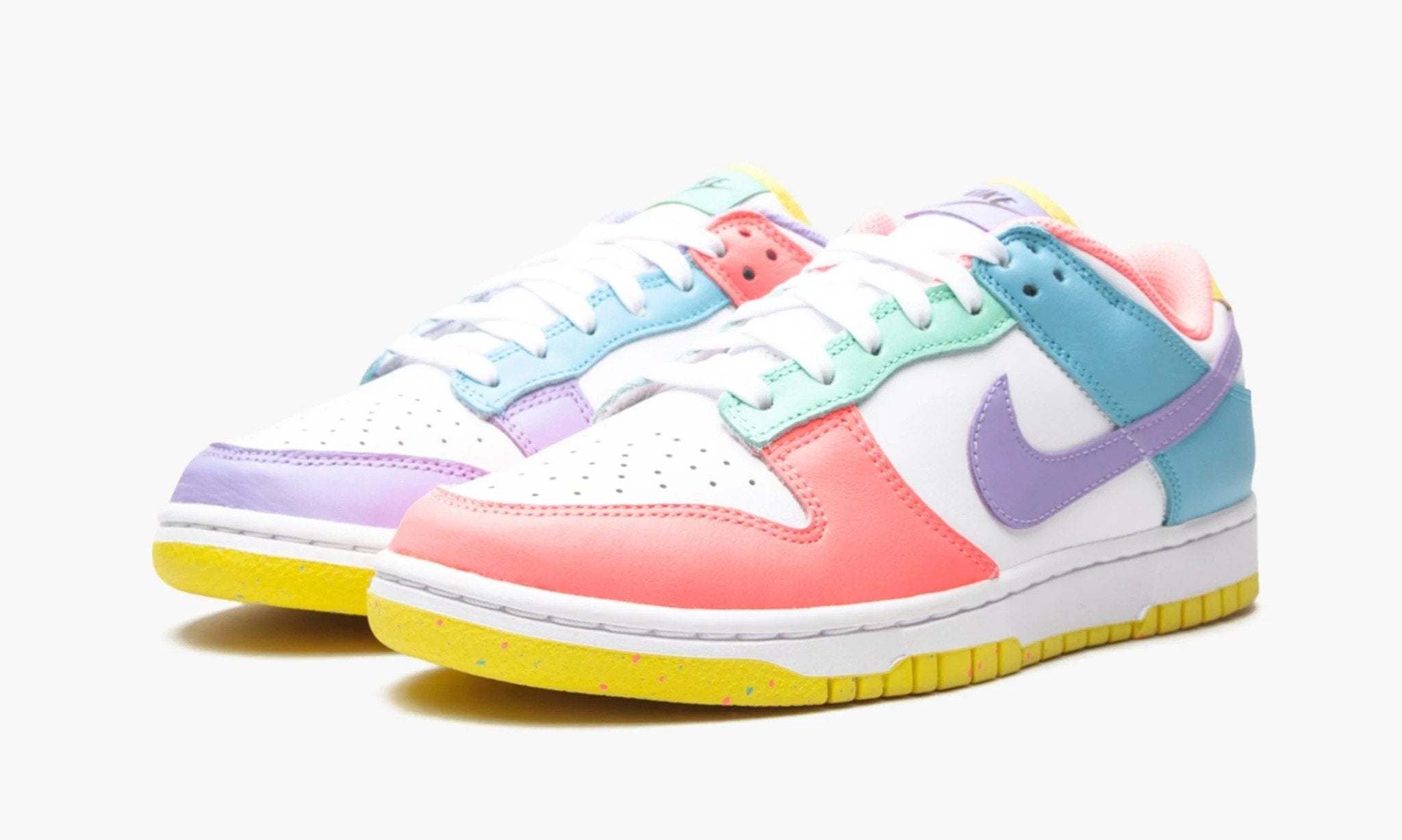 Nike Dunk Low SE WMNS "Easter Candy" - DD1872 100 | WAYOFF