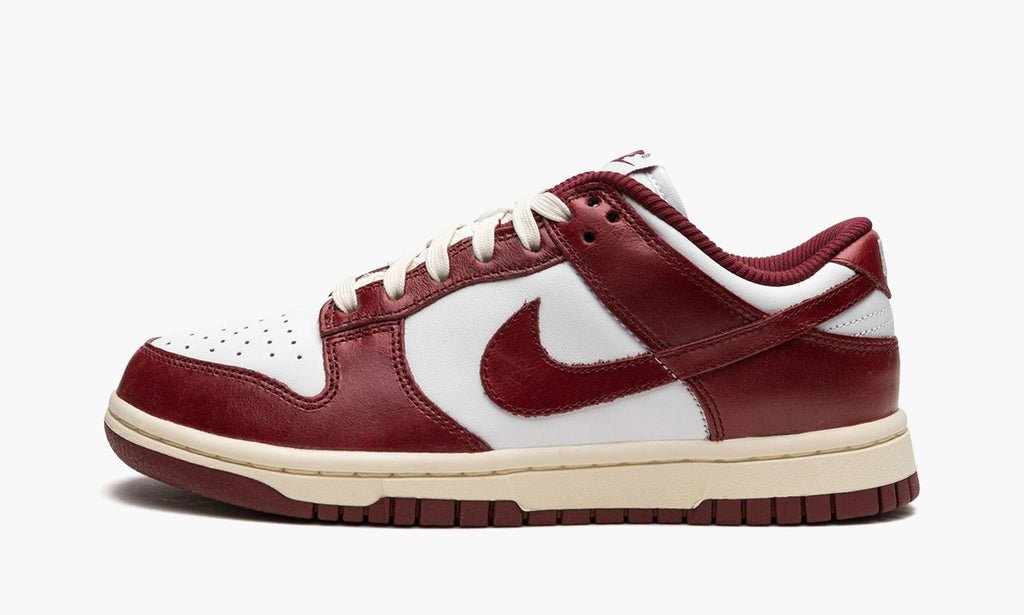 Dunk Low PRM WMNS "Vintage Team Red" - FJ4555 100 | Arcastore