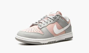 Dunk Low WMNS "Pink Oxford" - DM8329 600 | Arcastore
