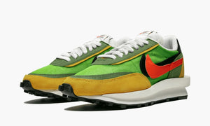 LD Waffle "Sacai - Green Multi" - BV0073 300 | Arcastore