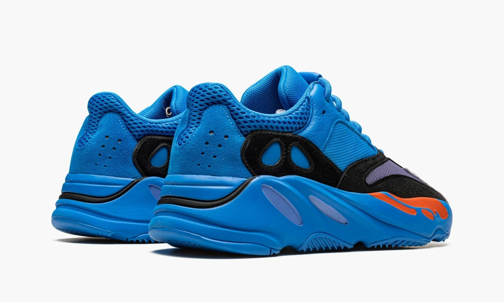 Yeezy Boost 700 "Hi-Res Blue" - HP6674 | Arcastore