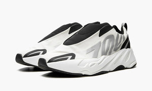 Adidas Yeezy Boost 700 MNVN Laceless "Analog" - IG4798 | Grailshop