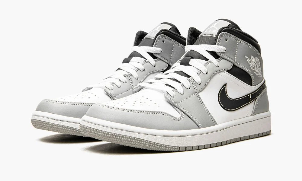 Air Jordan 1 Mid "Light Smoke Grey 2.0 / Anthracie" - 554724 078 | Grailshop