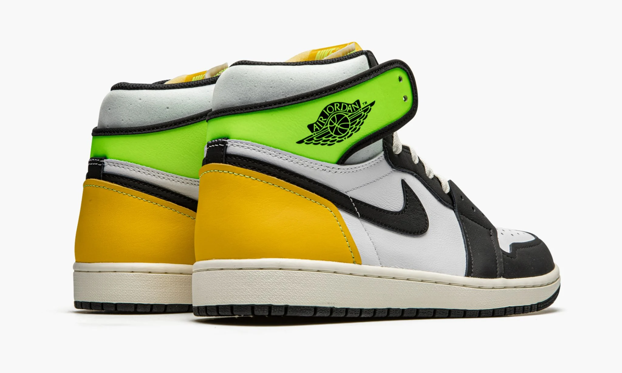 Nike Air Jordan 1 Retro High OG "Volt Gold" - 555088 118 | WAYOFF