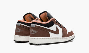 Nike Air Jordan 1 Low SE GS "Mocha brown" - DM0589 200 | WAYOFF