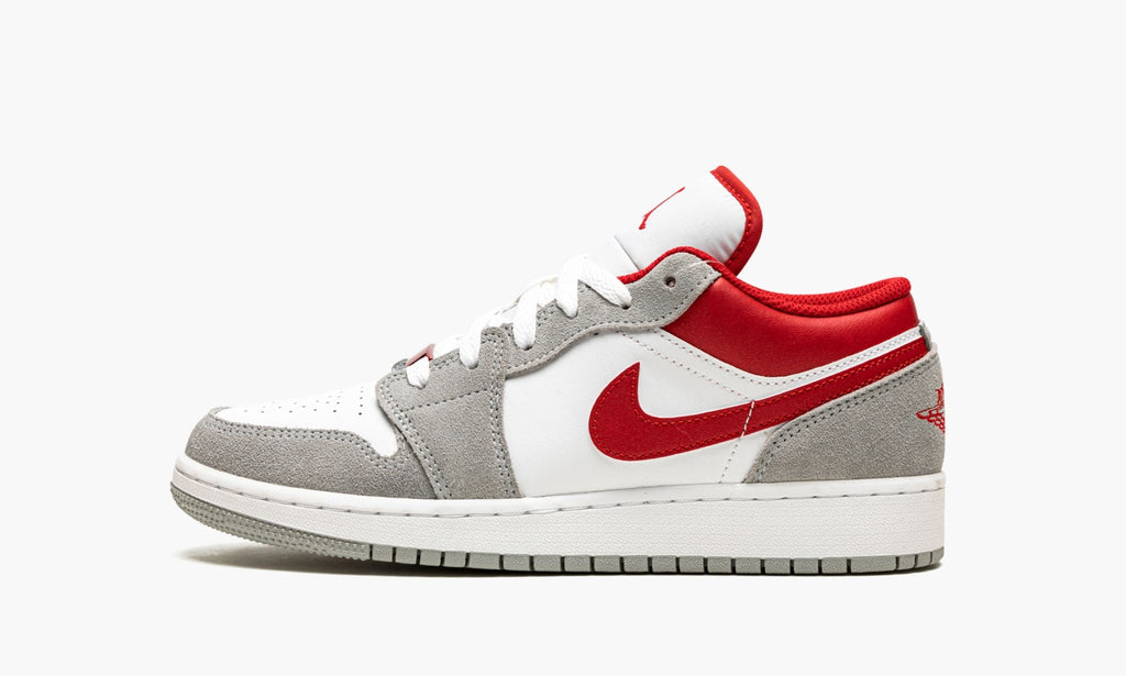 Air Jordan 1 Low SE GS “Light Smoke Grey/Gym Red” - DM0589 016 | Grailshop
